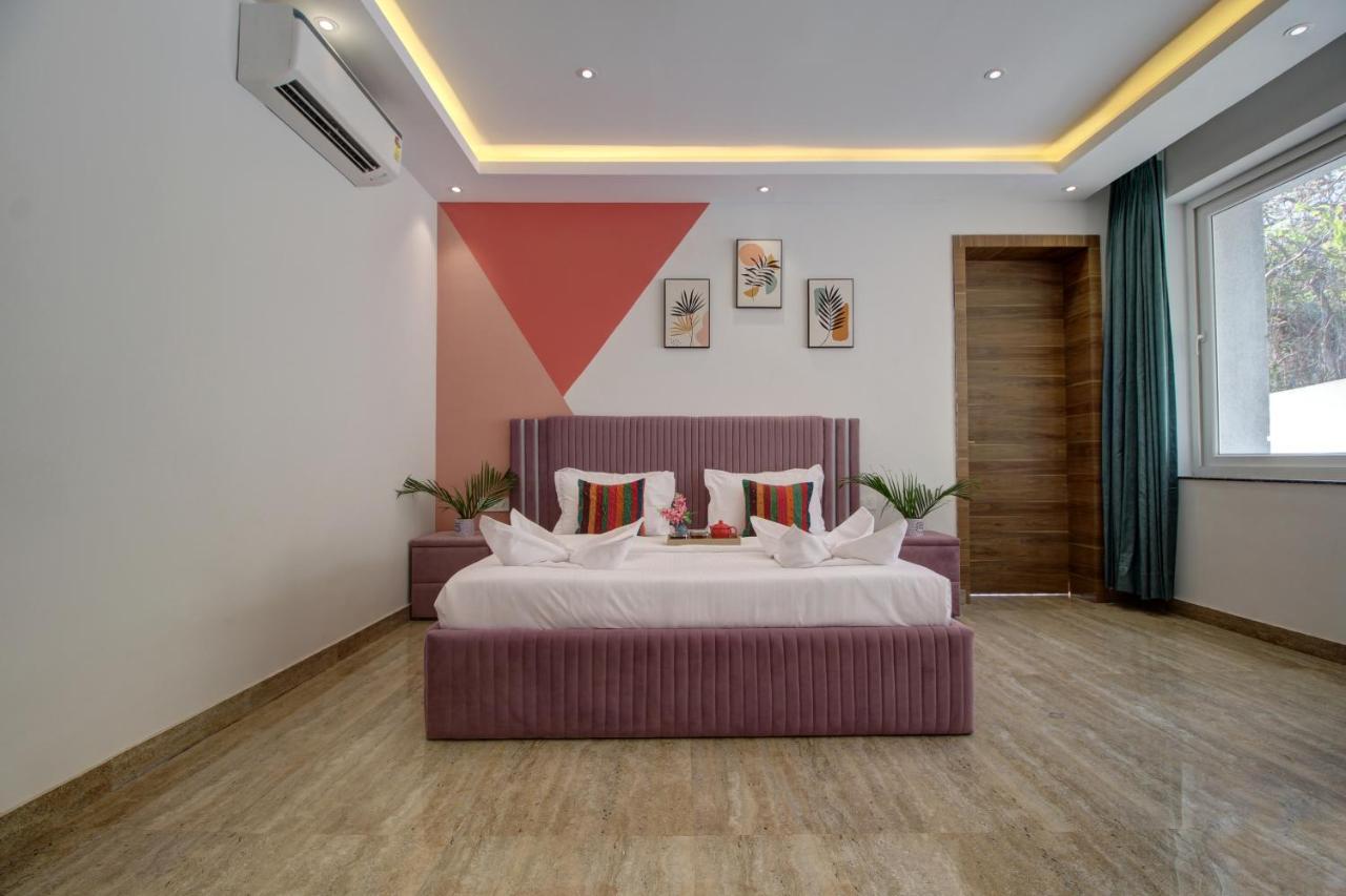 Euphoria Luxury Villa - 5Bhk - Private Pool - Jacuzzi, Baga Exteriör bild